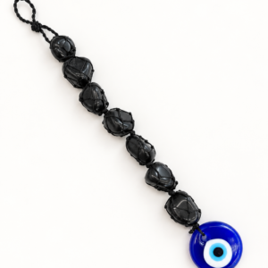 Suspension en shungite avec œil grec