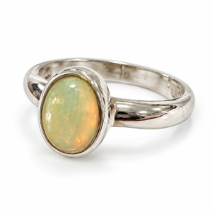 Bague en Opale Ovale