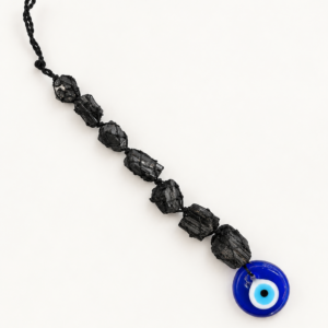Suspension en tourmaline noire avec œil grec